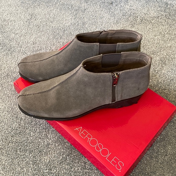 AEROSOLES Shoes - COPY - Aerosoles grey short boots